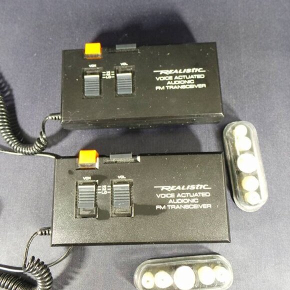 Vintage Realistic Voice-Operated Two-Way TRC-504 (21-404) Communication System T - Picture 4 of 9